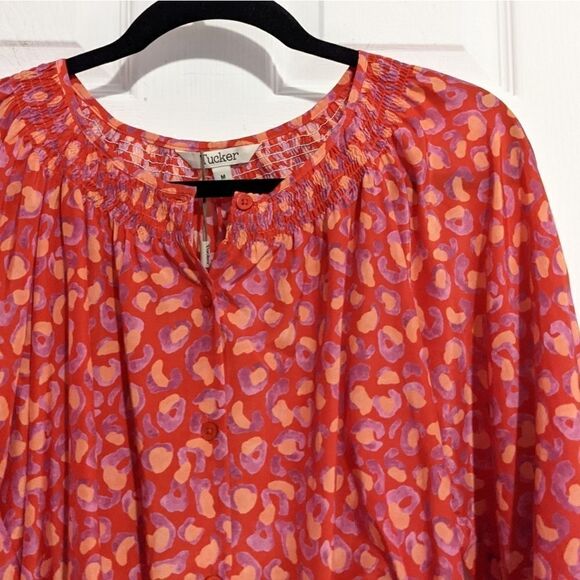 Tucker The Classic Blouse Hugs and Kittens in Silk Cotton Leopard Print Smocked - Picture 3 of 11